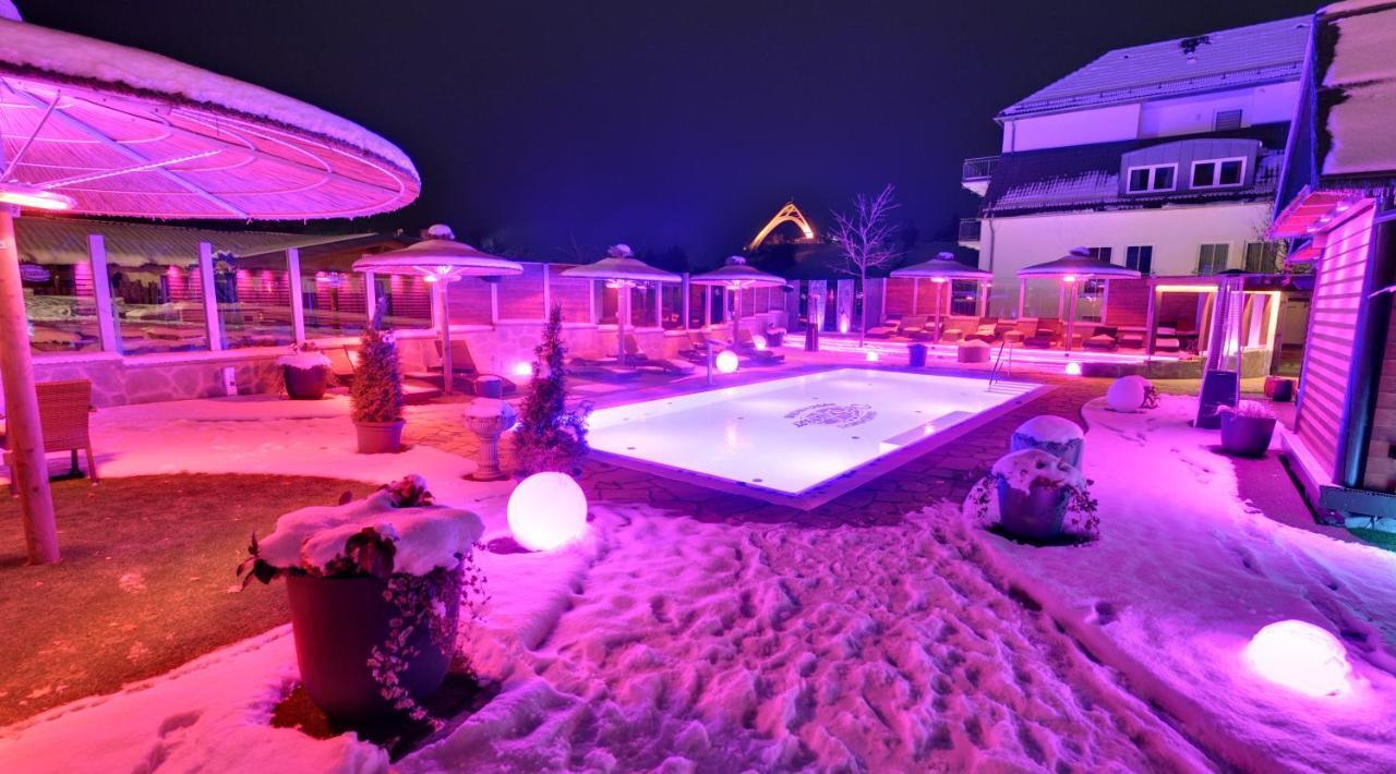 Vakantiehotel Der Brabander Winterberg Exteriör bild